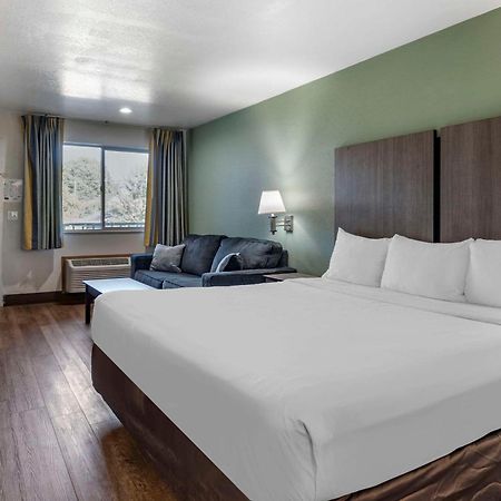 Econo Lodge Portland Airport Eksteriør bilde