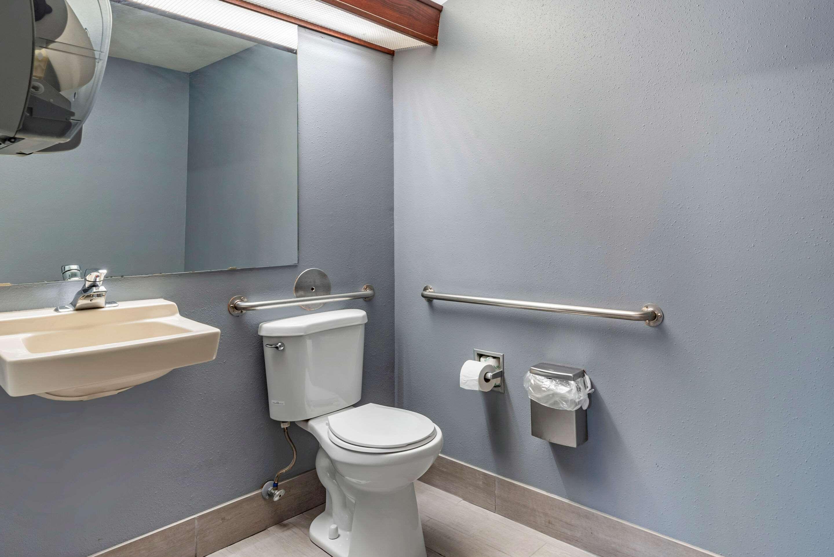 Econo Lodge Portland Airport Eksteriør bilde